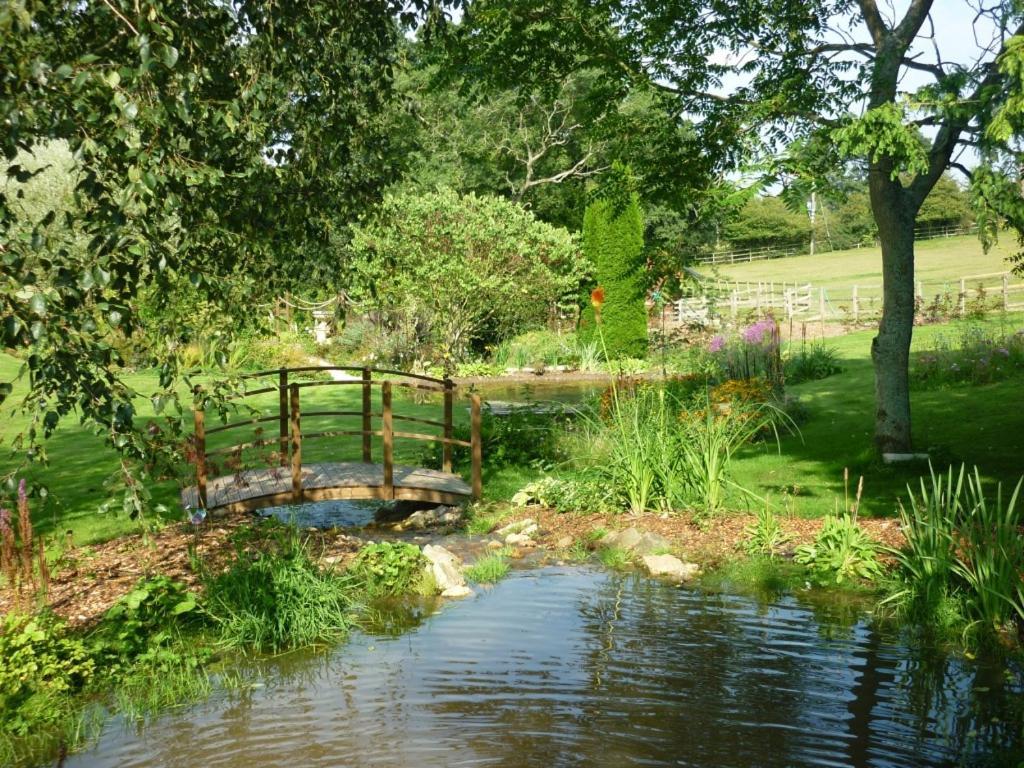 ניוברי Rookwood Farmhouse B&B מראה חיצוני תמונה